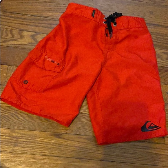 Quiksilver Other - Quiksilver Boys Baggies, size 6